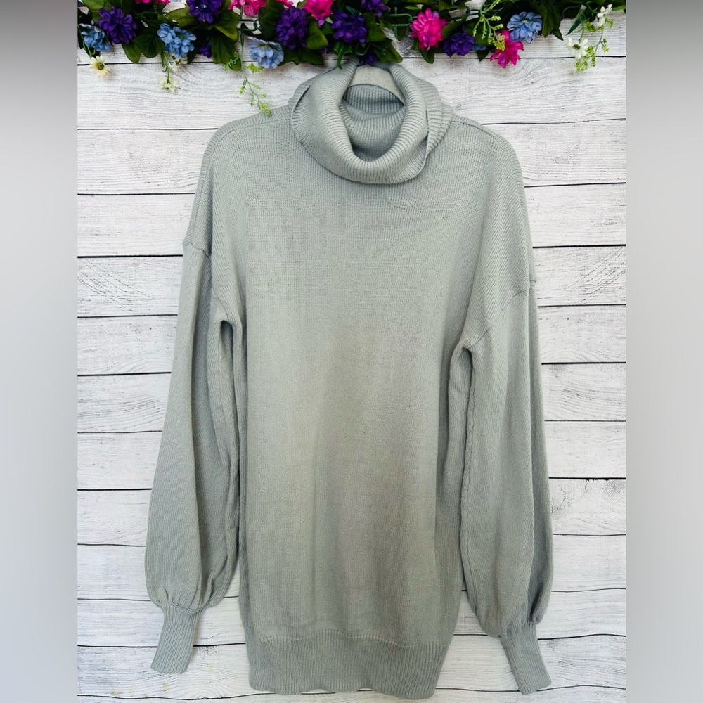 Women’s Gray Turtleneck Puff Sleeve Long Sweater Size S